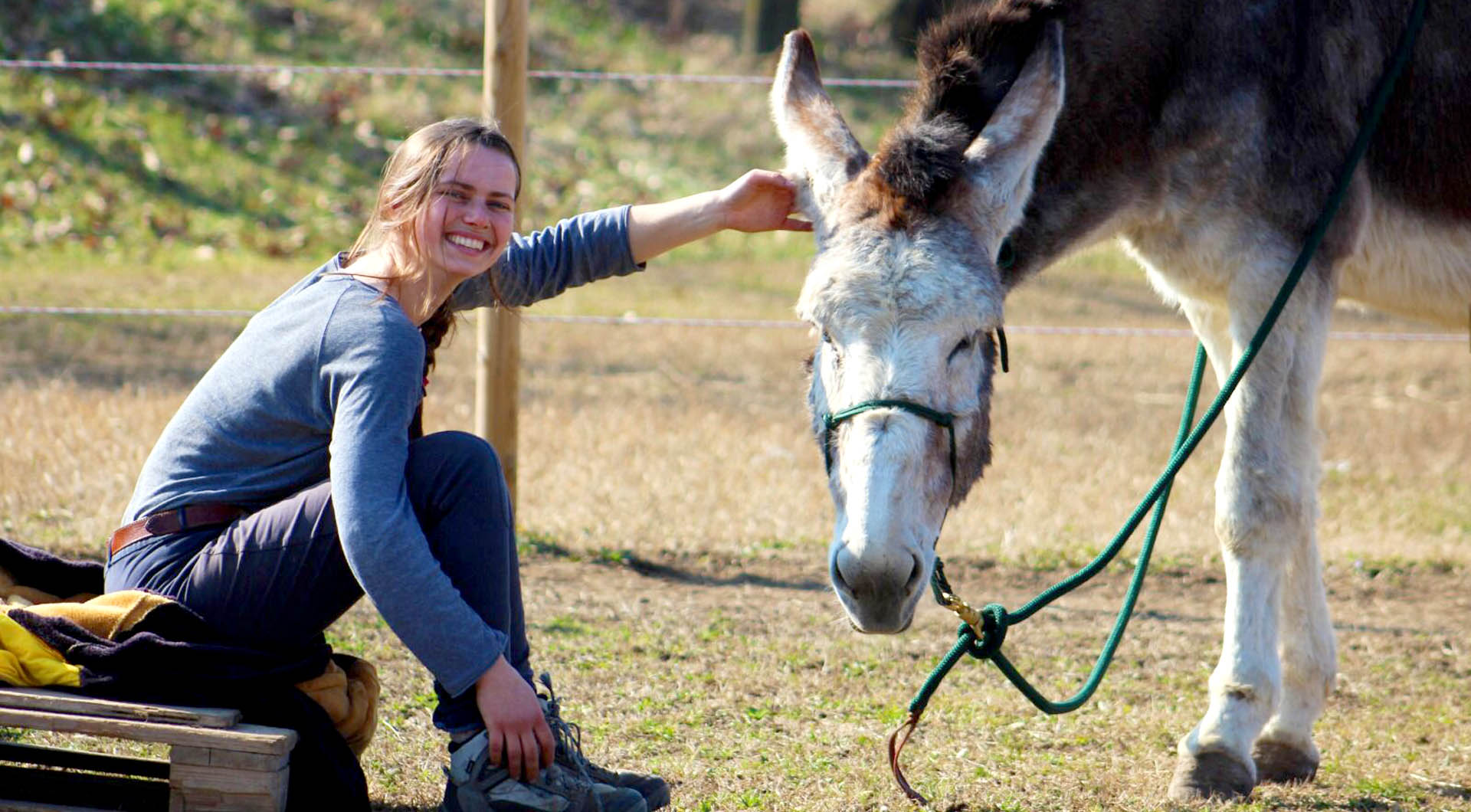 Foto di Teresa con l'asino